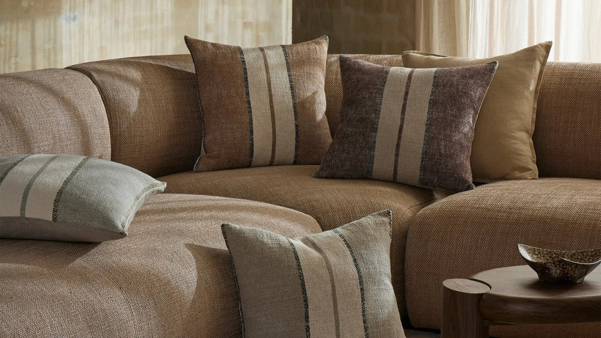 Styling with patterned cushions